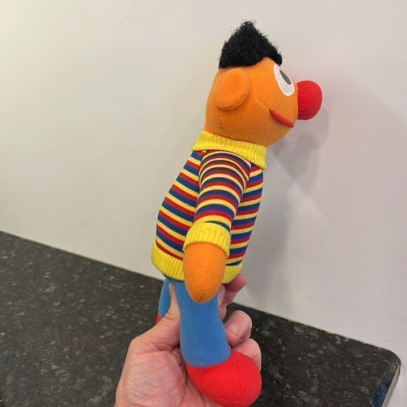 Ernie Toy {Vintage Playskool Sesame Street Learning Toy Doll  Plush 10 inch - Picture 5 of 5